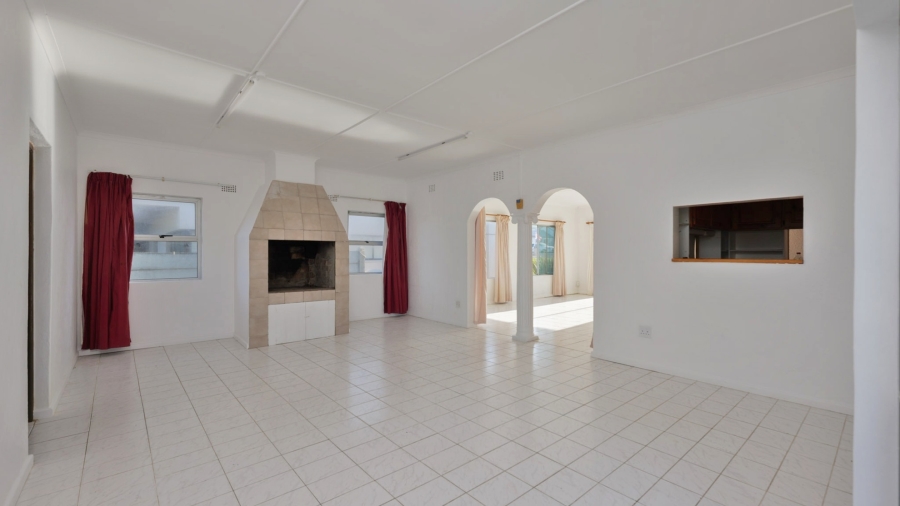 4 Bedroom Property for Sale in Agulhas Western Cape